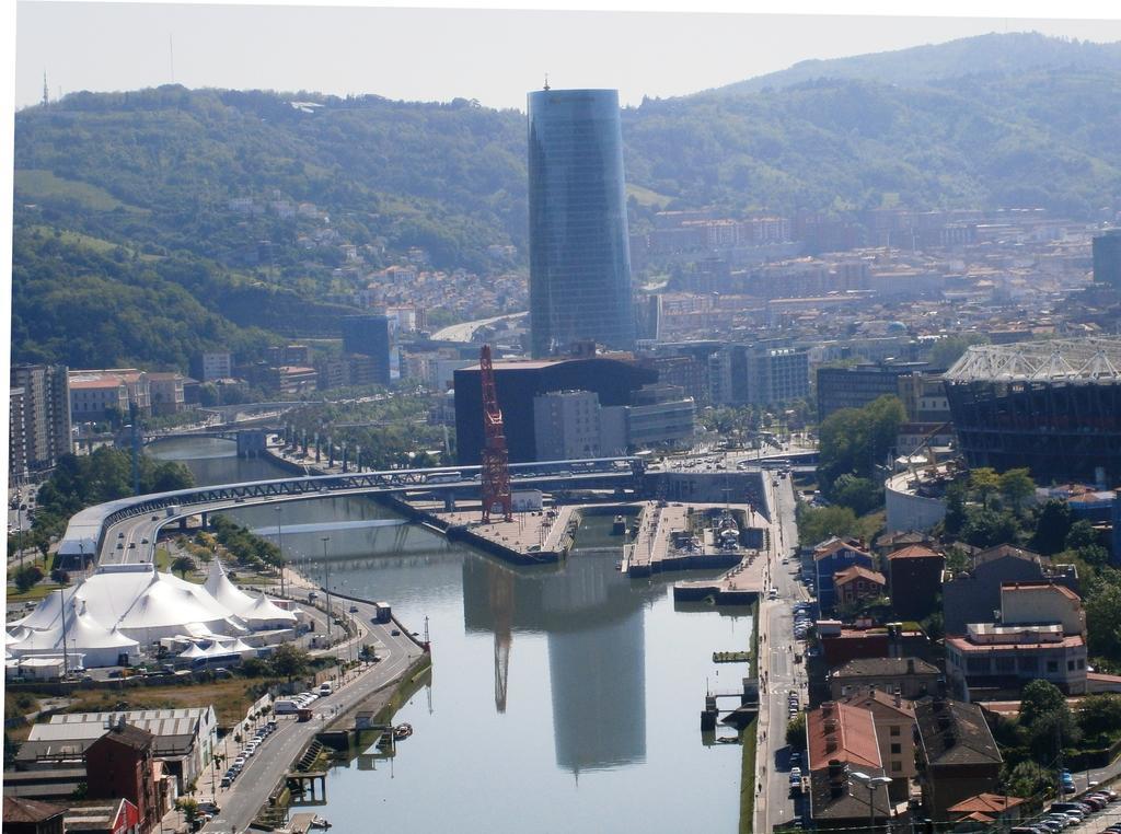 Bilbao Hostel Екстериор снимка