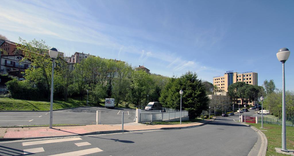 Bilbao Hostel Екстериор снимка