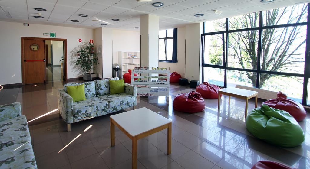 Bilbao Hostel Екстериор снимка