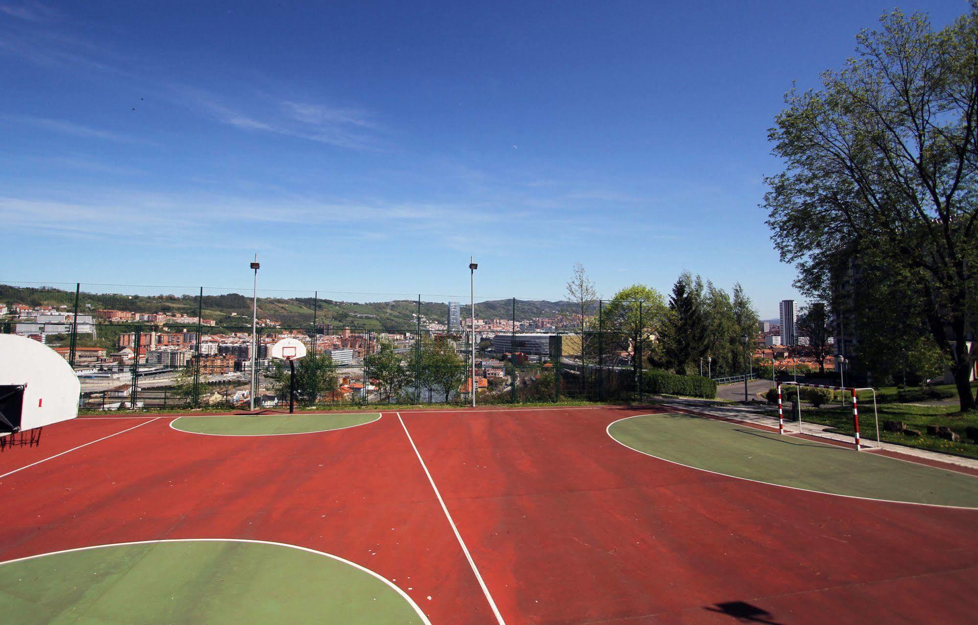 Bilbao Hostel Екстериор снимка